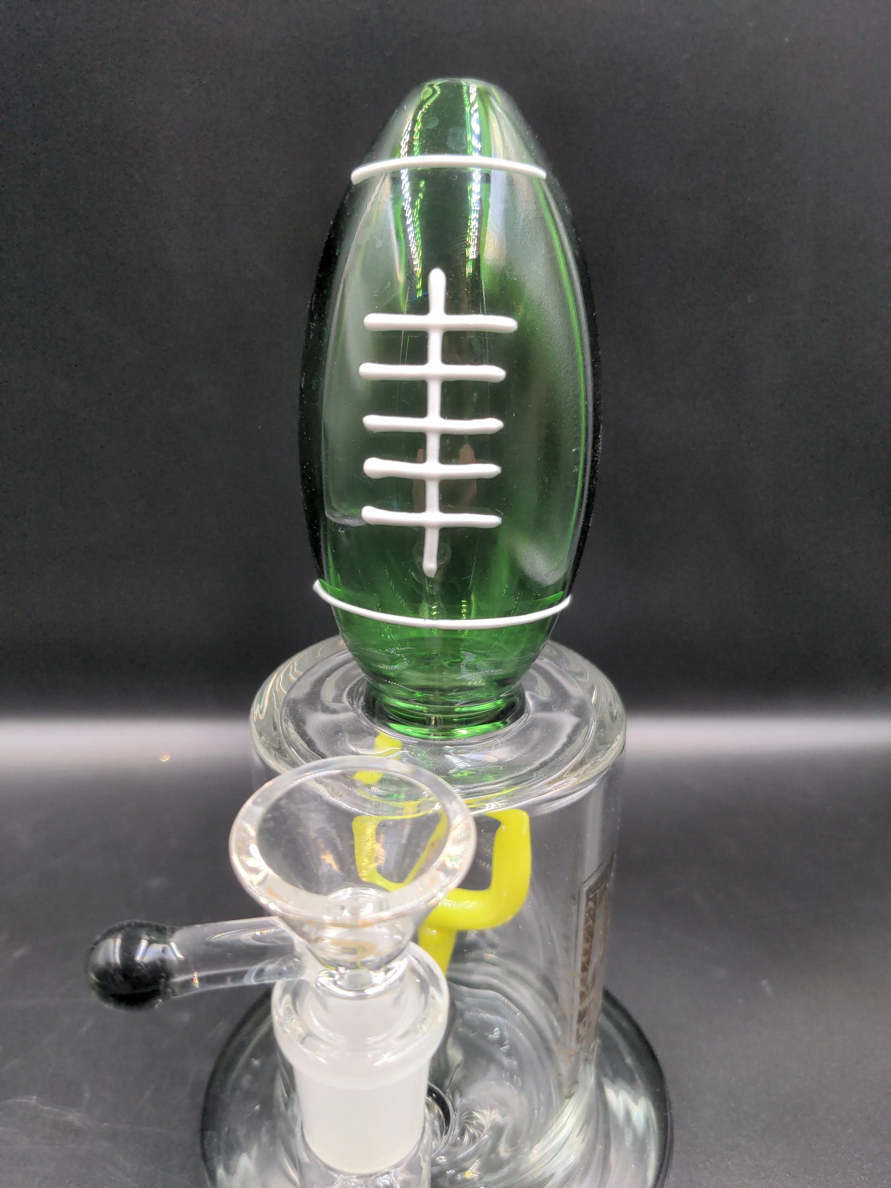 8 Football and Field Goal Water Pipe