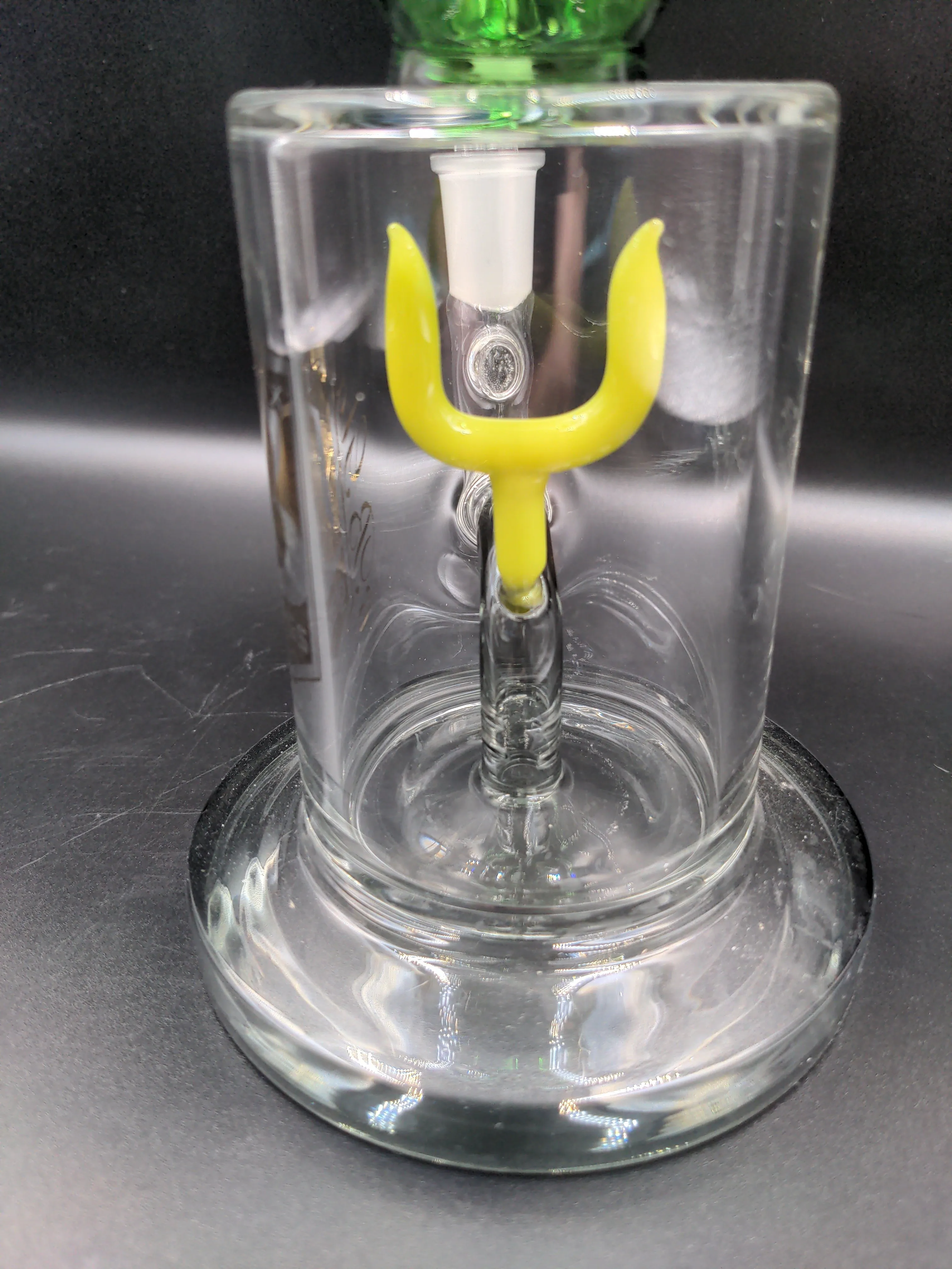 8 Football and Field Goal Water Pipe