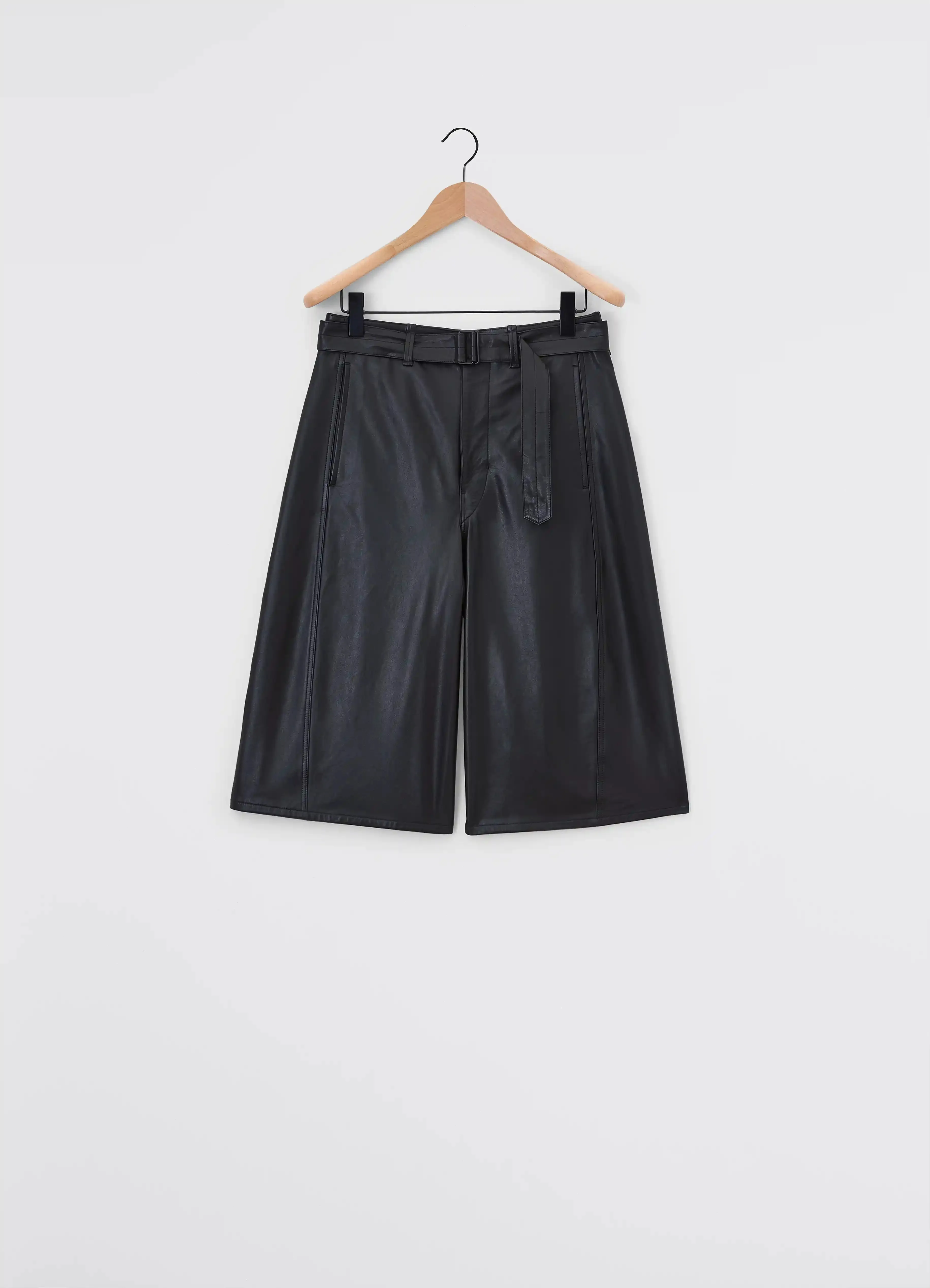 LEATHER BERMUDA SHORTS