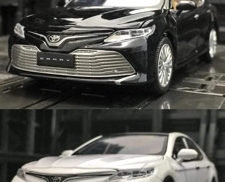 New 1:32 Toyota Eighth Generation 8 Camry Simulation Car Model Alloy Car Model Toy Car Decoration Boy Birthday Gift Collection